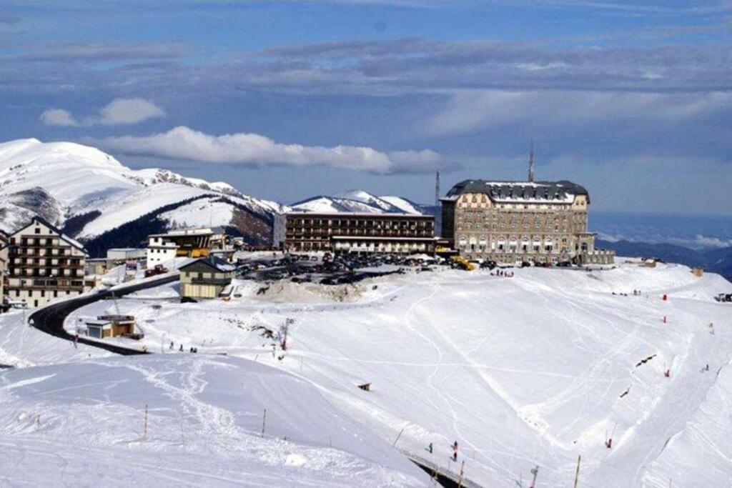 Chez Louise, Appartement T3 A Deux Pas Du Centre Bagnères-de-Luchon Exterior foto