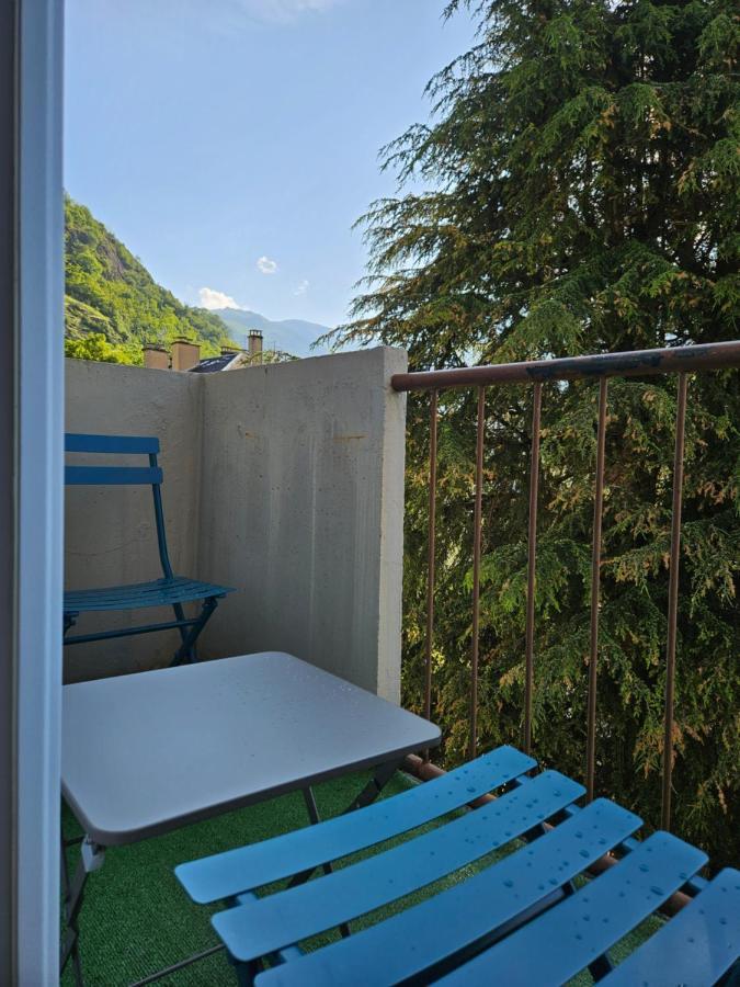 Chez Louise, Appartement T3 A Deux Pas Du Centre Bagnères-de-Luchon Exterior foto